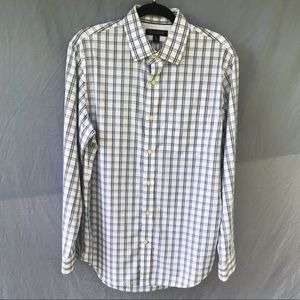 Banana Republic Men’s 100% cotton Dress Shirt!